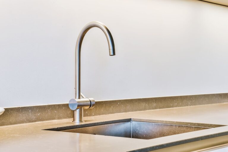 Get the DIY Guide to Change Your Kitchen Tap